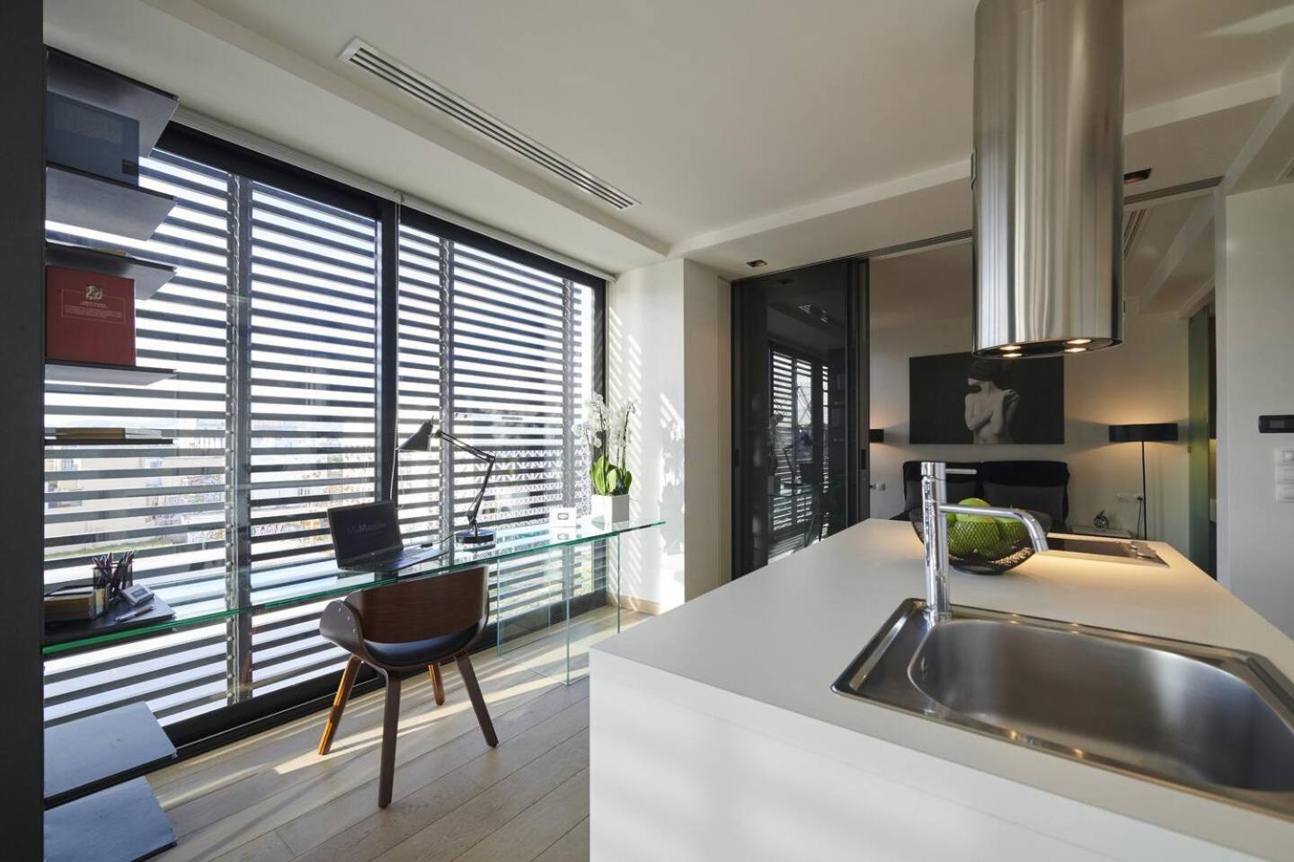 Ma Maison Nο 4, Downtown Loft , Short Walk To Acropolis, Ultra High Speed Internet 500 Mbps, Parking Upon Request, 1' From Metro Station Атина Екстериор снимка
