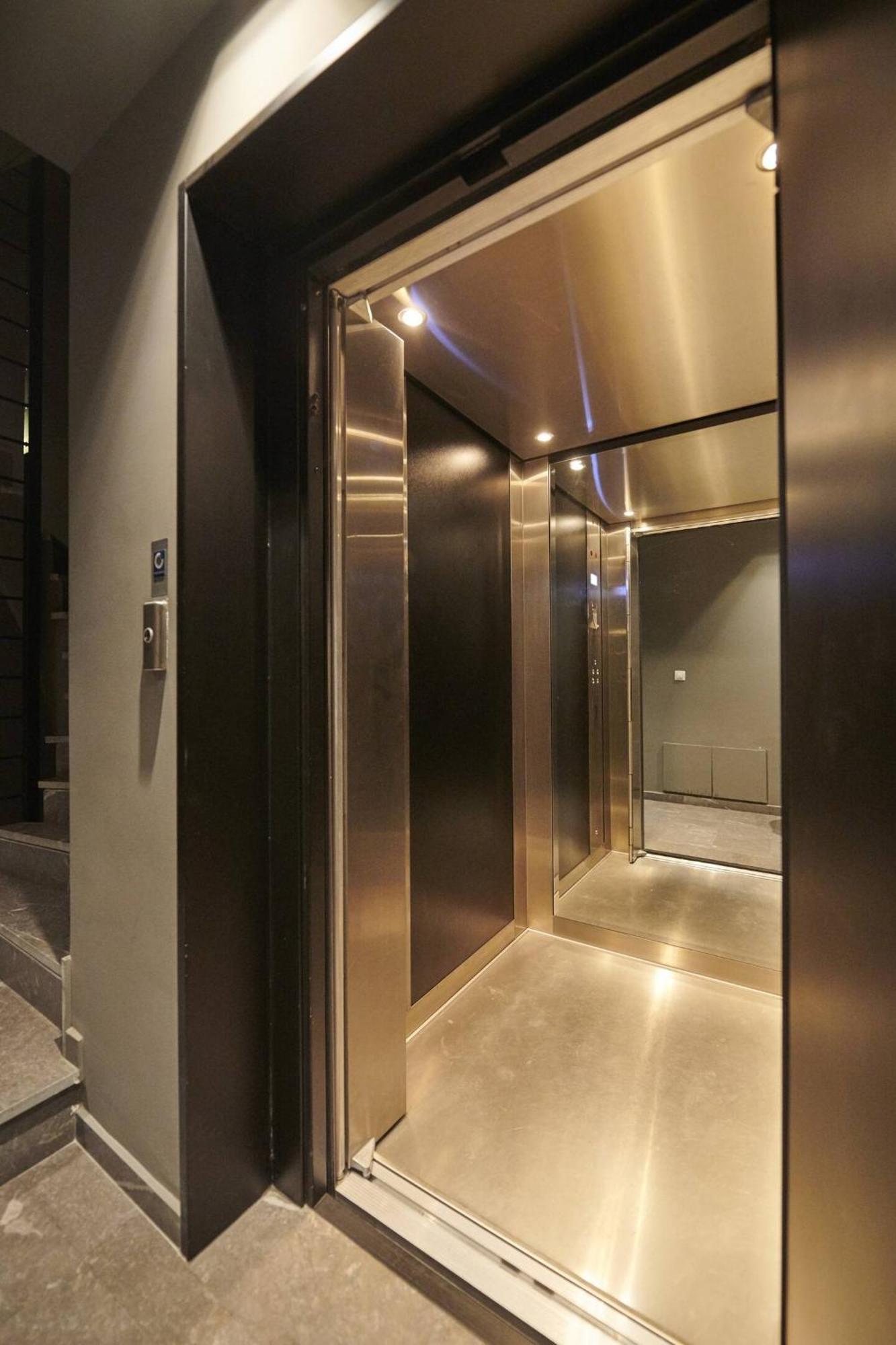 Ma Maison Nο 4, Downtown Loft , Short Walk To Acropolis, Ultra High Speed Internet 500 Mbps, Parking Upon Request, 1' From Metro Station Атина Екстериор снимка